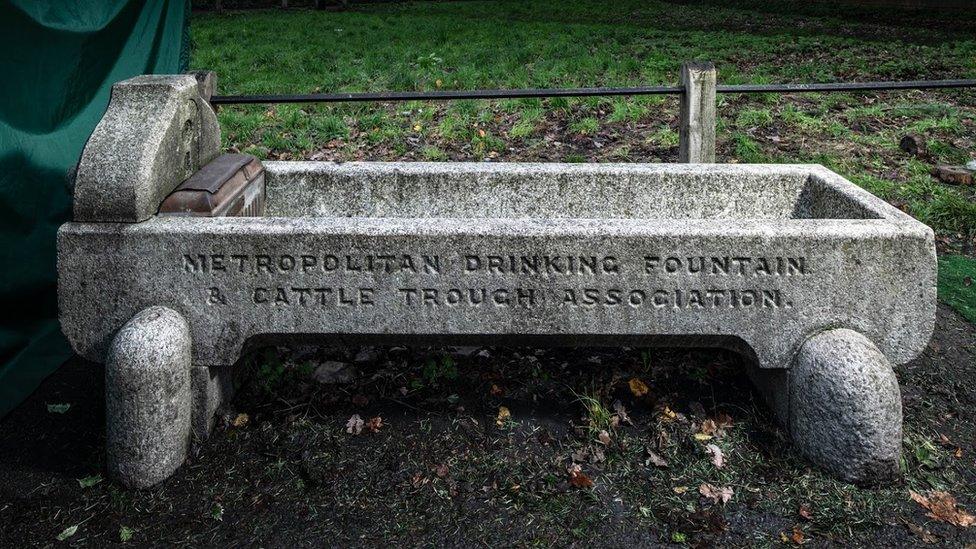 Cattle Trough and Drinking Fountain, Spaniards Road, Hampstead, London