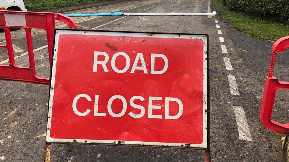 The road closure sign on the A140