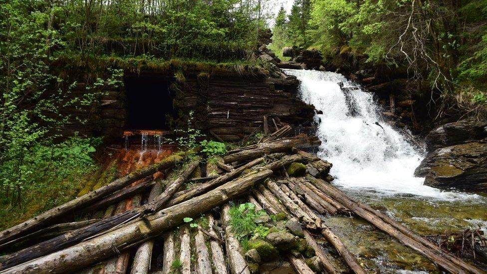 Abandoned Bayurivka dam in Ukraine before it was removed