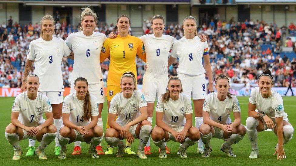 england-lionesses.