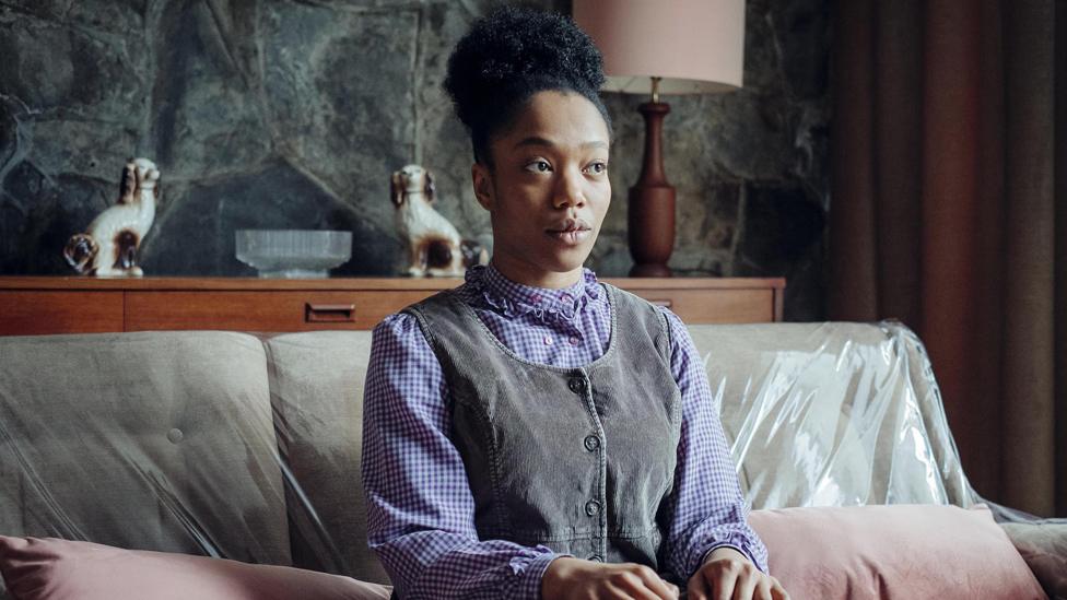 Naomi Ackie (Bonnie)