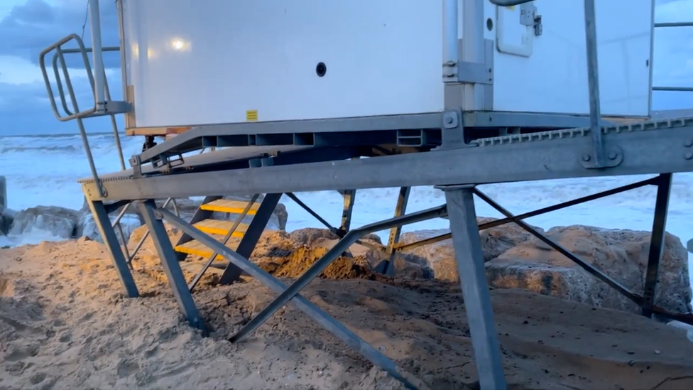 The platform on which the lifeguard hut at Hemsby getting washed away