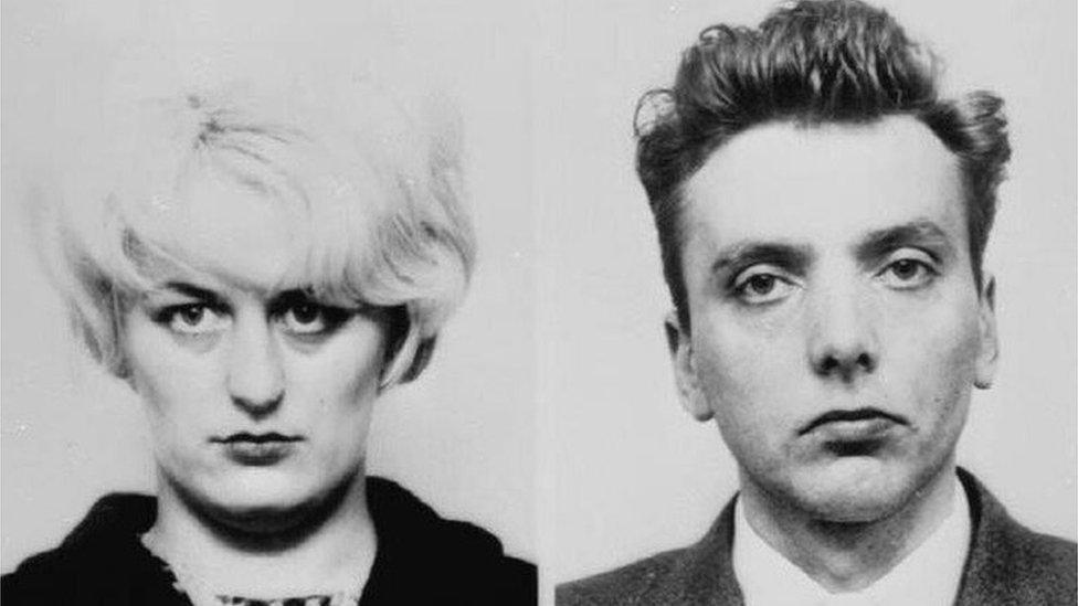 Ian Brady (r) and Myra Hindley