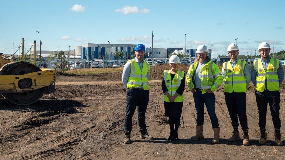 (L-R) Andy Cooper, Senior Development Director, Assura; Marion Dickson, executive director of nursing, midwifery and AHPs, Northumbria Healthcare NHS Foundation Trust; Mark Doyle, project manager, Adam Davison, assistant site manager, Joe Jones, project quantity surveyor, all Metnor Construction