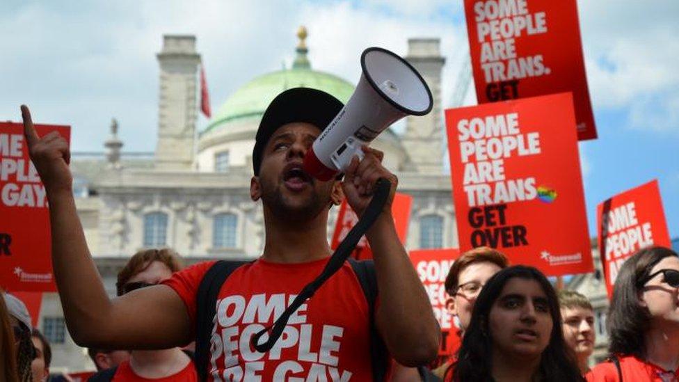 A stonewall demonstration