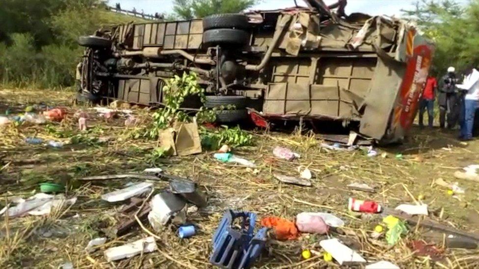 The scene of a bus crash in western Kenya, 10 October 2018