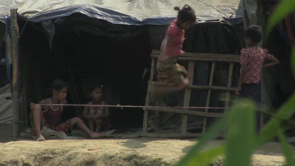 Rohingya children playing