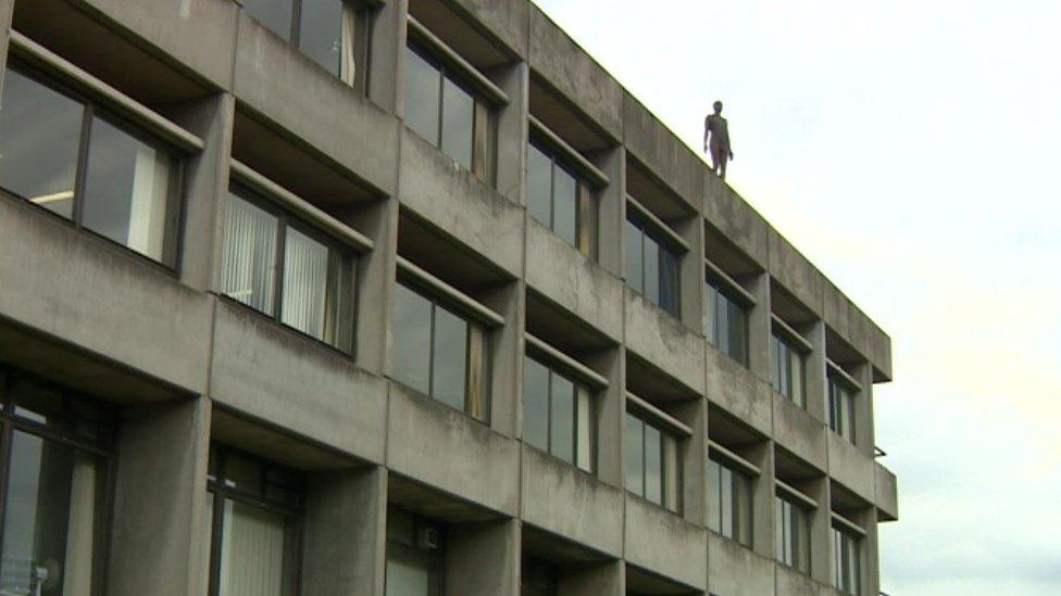 Antony Gormley statue