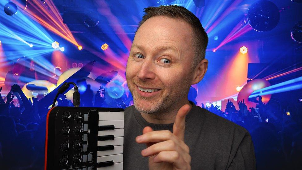 Limmy gives techno tips in episode 1