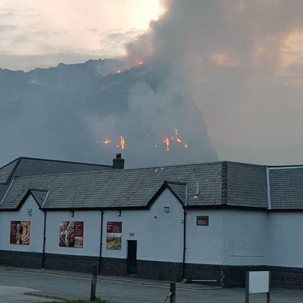 The fire above Blaenau Ffestiniog