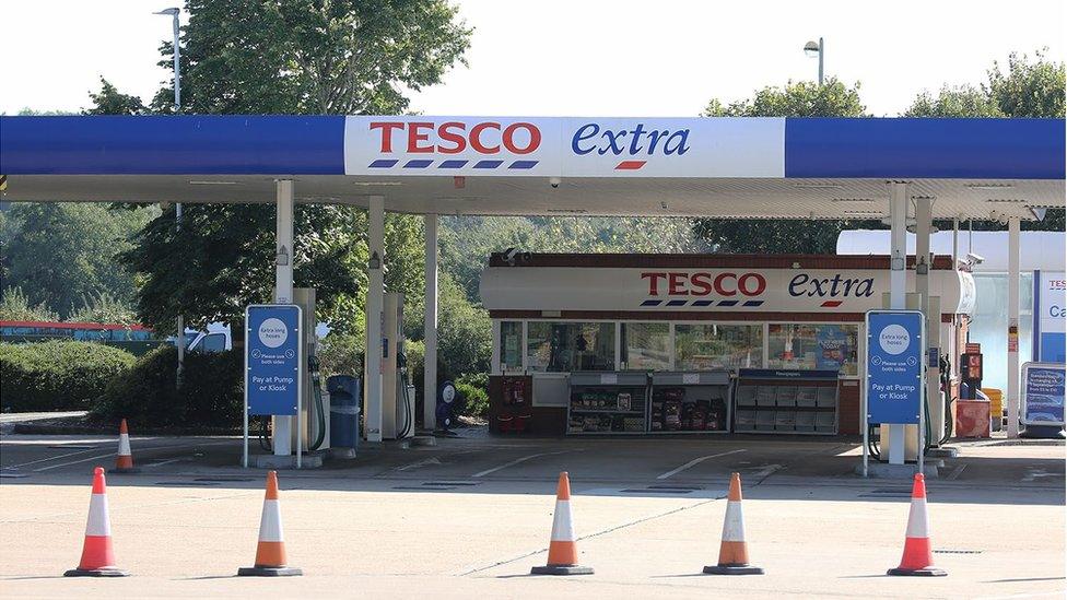 Tesco filling station at Jarman's Park, Hemel Hempstead