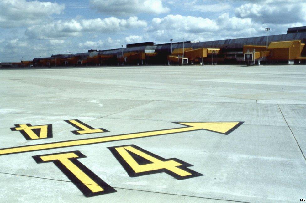 Exterior view of the new Terminal Four, 1980