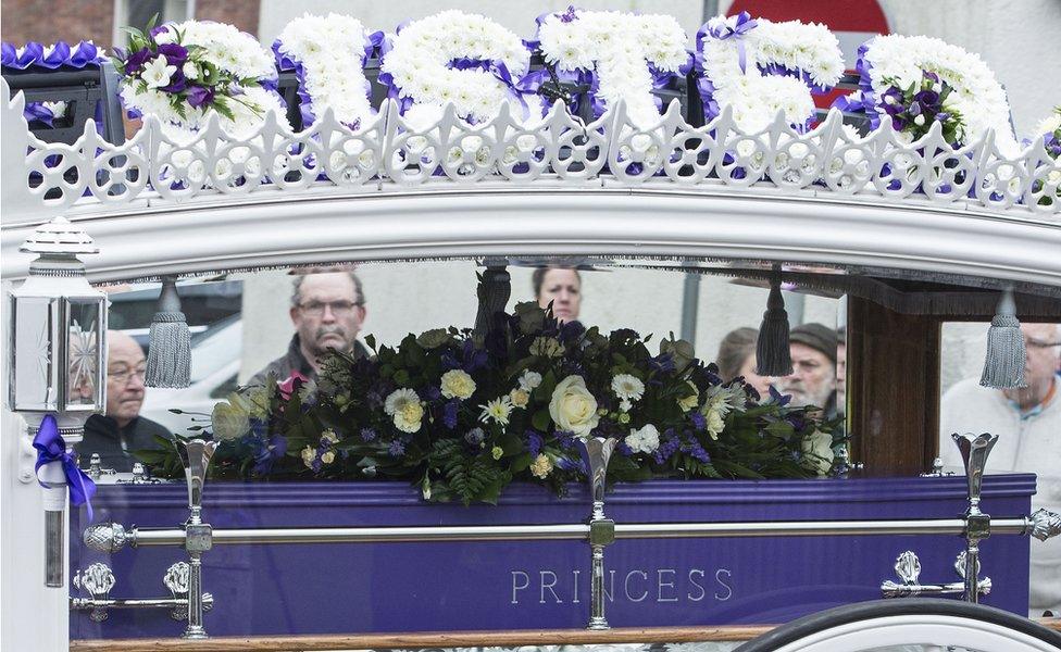 The cortege was witnessed by many people in Measham