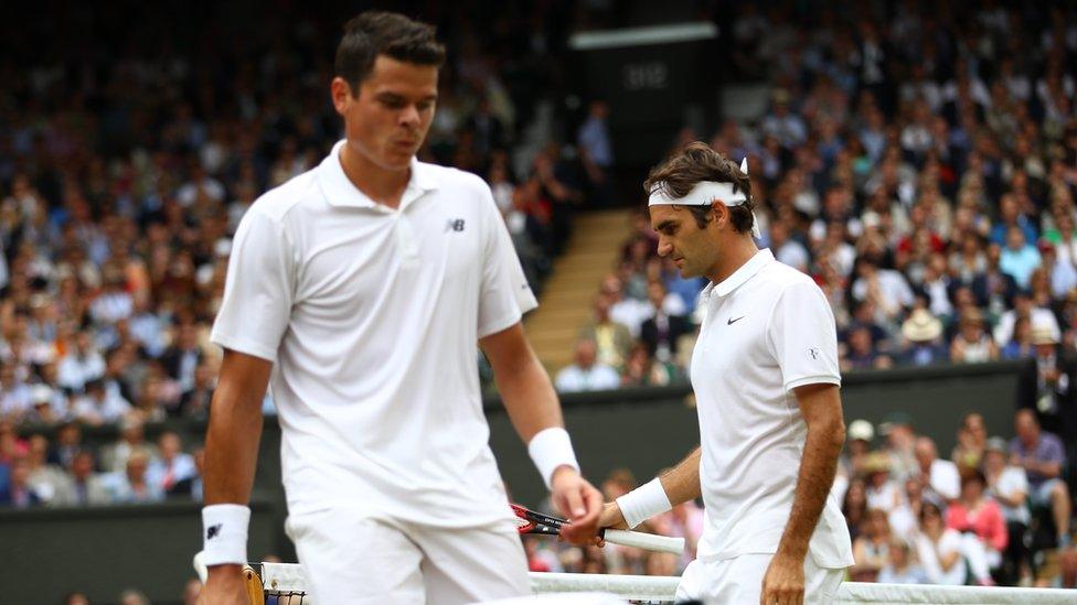 Milos Raonic and Roger Federer in the Wimbledon semi-final