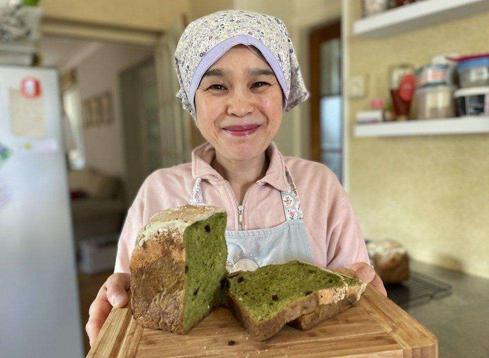 Miyo Aoetsu with her winning loaf