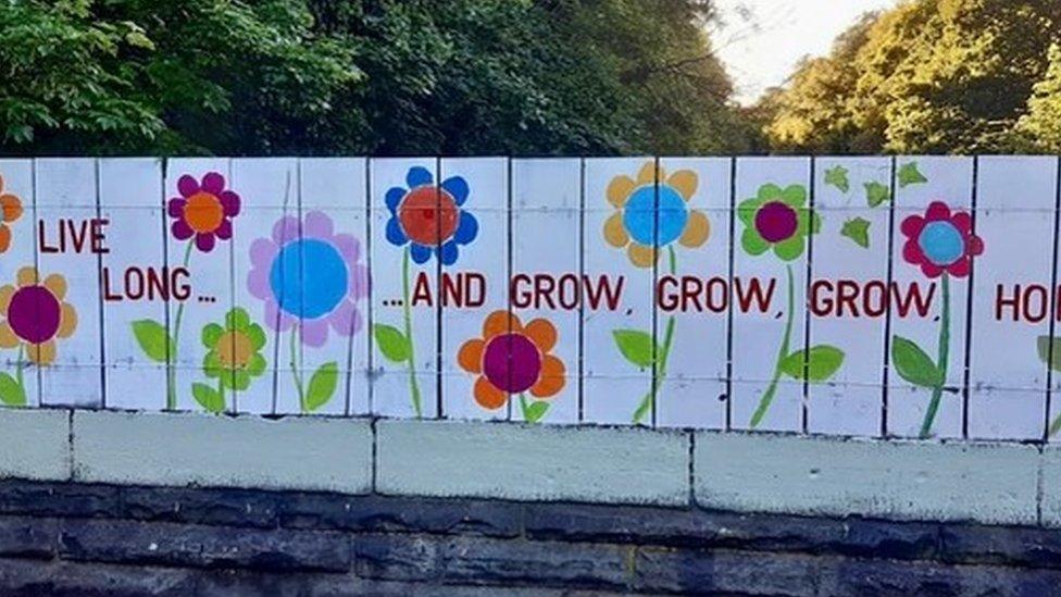 Flower mural