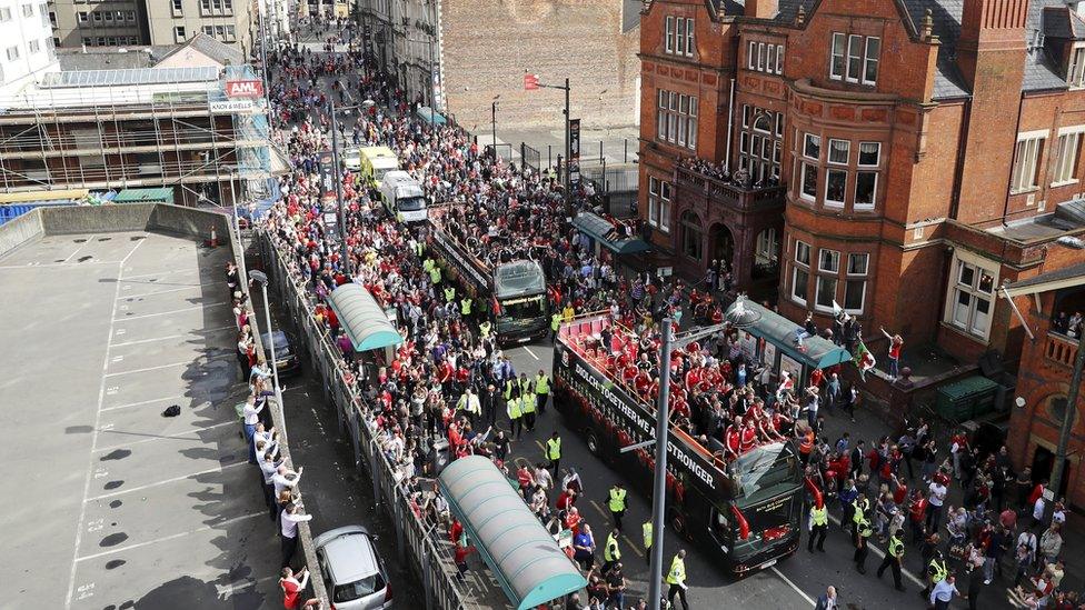 An estimated 200,000 people lined the streets of Cardiff for Wales' homecoming from Euro 2016