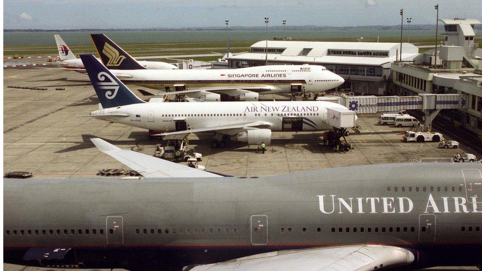 Planes grounded at Auckland airport