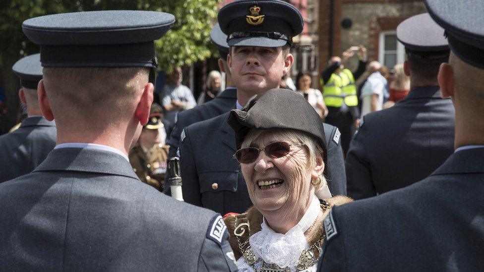 Mayor Brenda Canham meets RAF Honington personnel