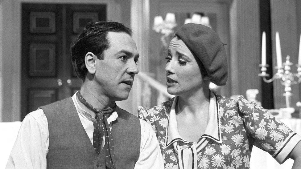 Robert Lindsay (l) who plays Bill Snibson and Emma Thompson (r) who plays Sally Smith