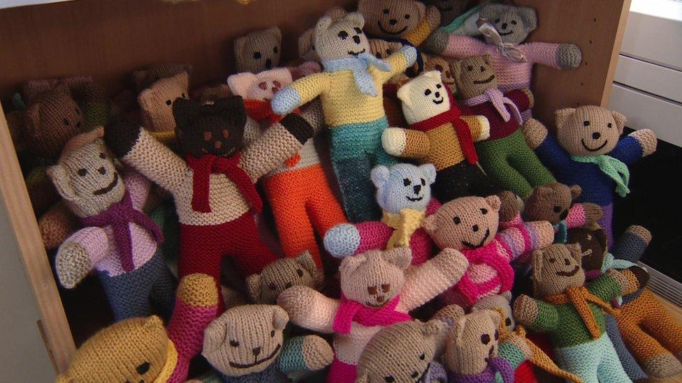 Dorset charity helps young trauma victims with knitted teddies BBC News