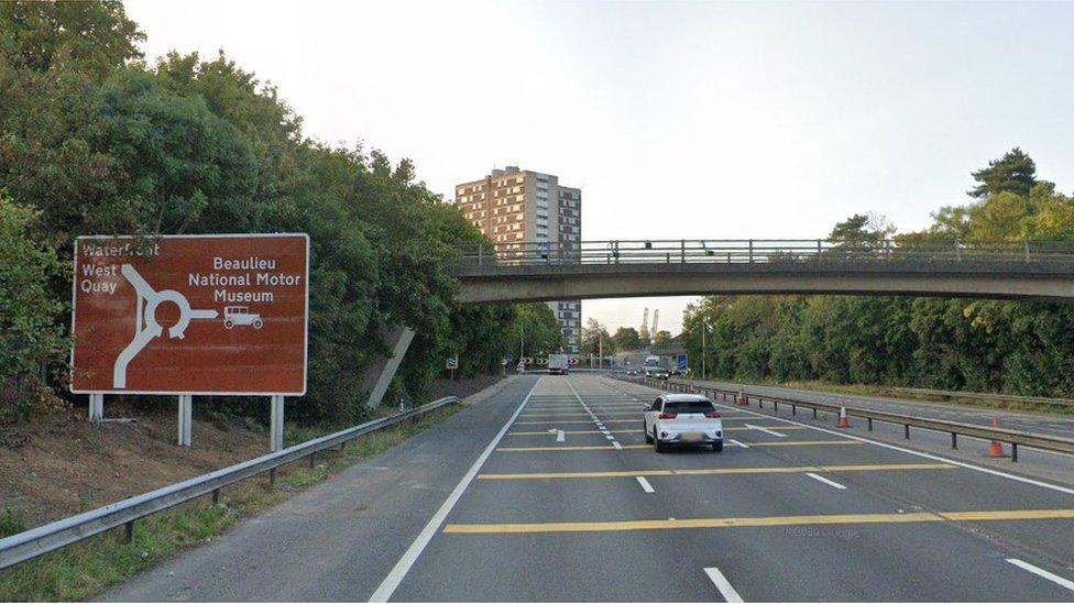 Footbridge over M271 at Southampton