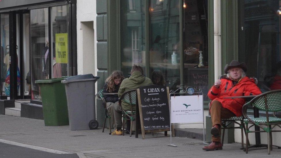 Café and outside diner