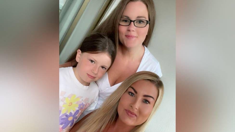 Cerys Rees (top) with Rhianna and her daughter