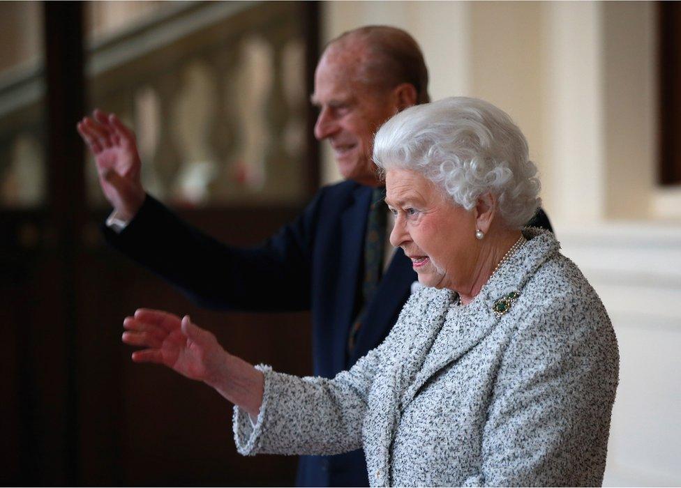 Queen Elizabeth II and Prince Philip, Duke of Edinburgh bid farewell to President of the Peoples Republic of China, Mr Xi Jinping and his wife, Madame Peng Liyuan at Buckingham Palace on 22 October 2015 in London, England.