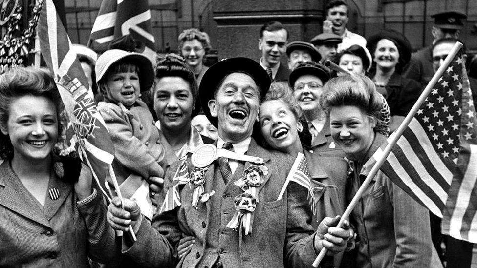 London VE Day celebrations