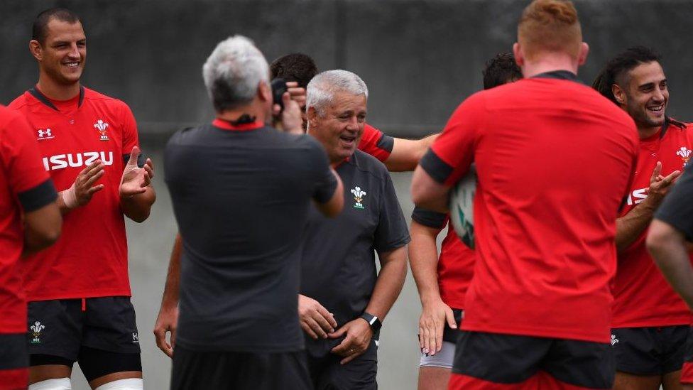 Gatland a'r garfan