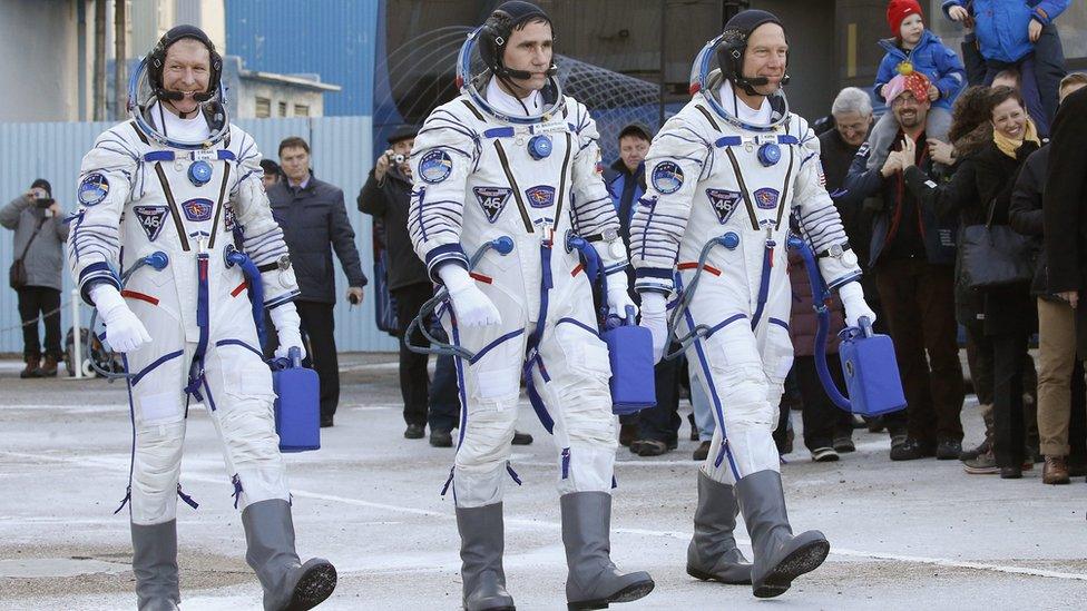 Tim Peake and the crew