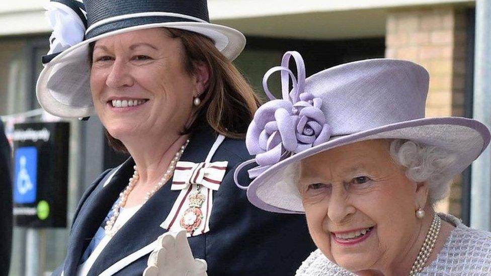 Helen Nellis with the Queen in 2017