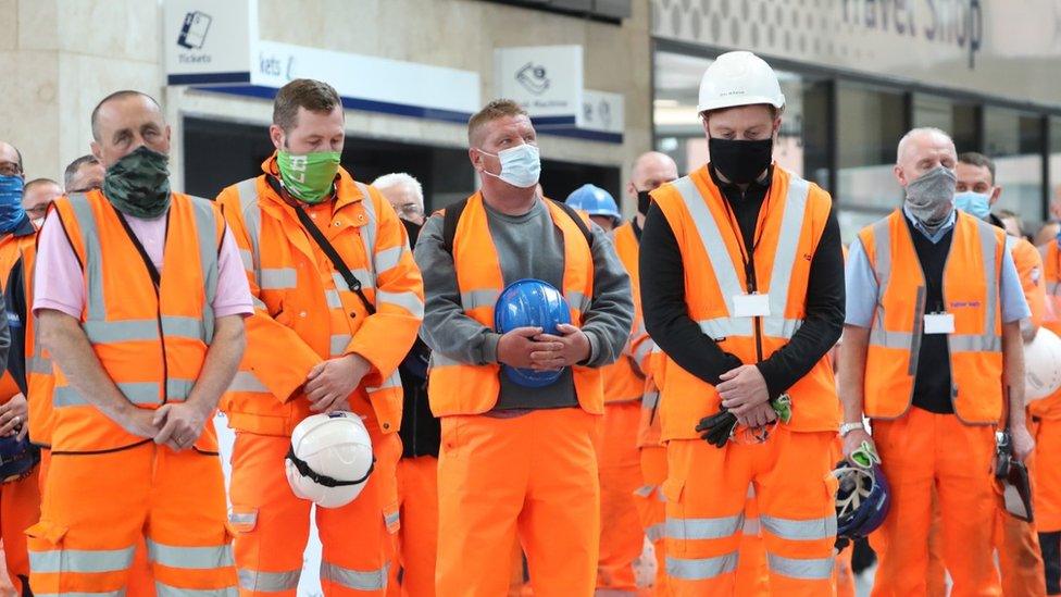 Minute's silence at Glasgow Queen Street