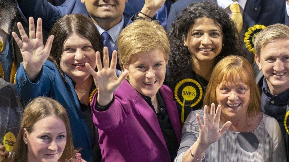 nicola sturgeon and SNP supporters