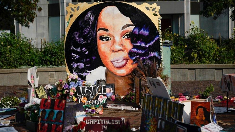 breonana-taylor-memorial.