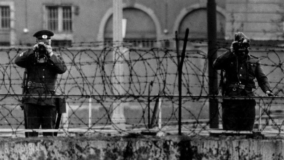 Border guards in Berlin