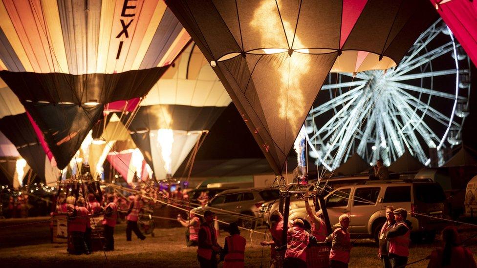 Night glow at the balloon fiesta