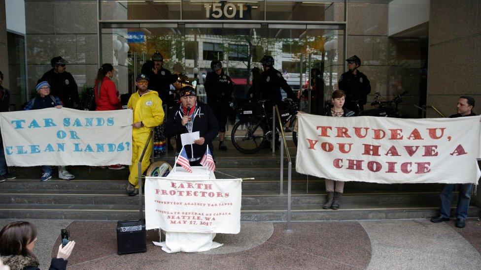 Protests against Trudeau tar sands