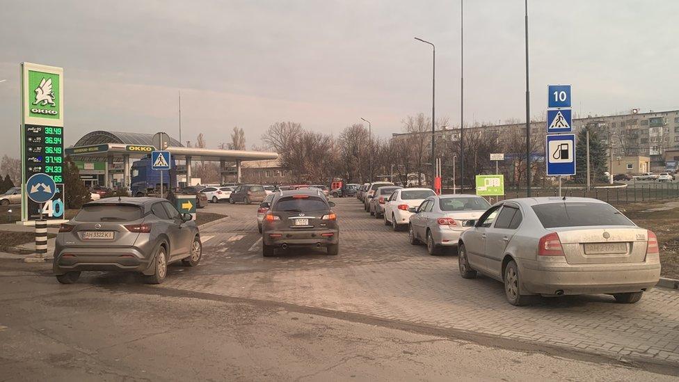 Queues at petrol stations Kostyantynivka, Donbas