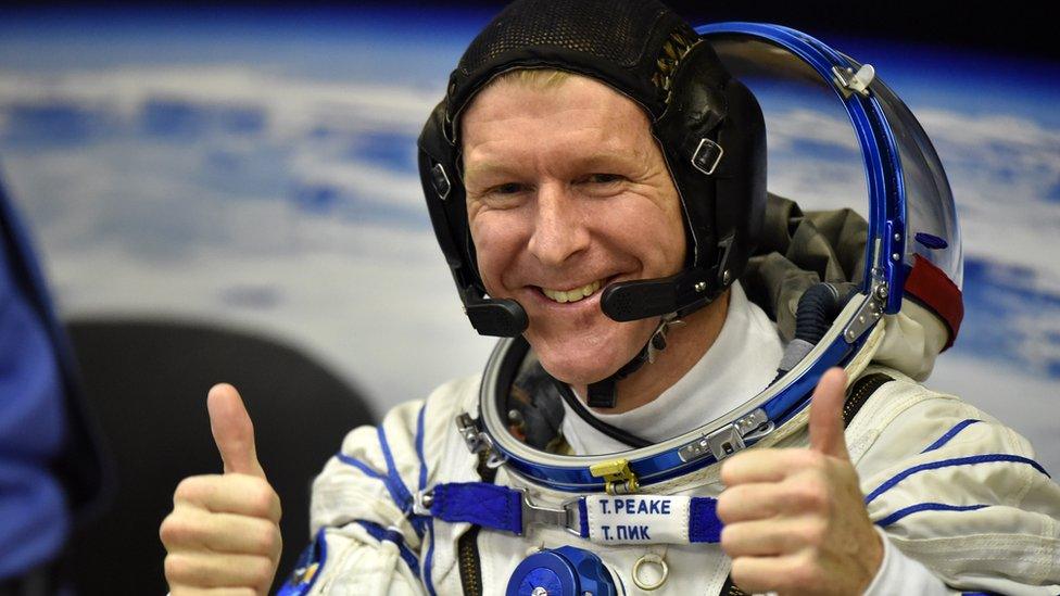 Tim Peake thumbs up