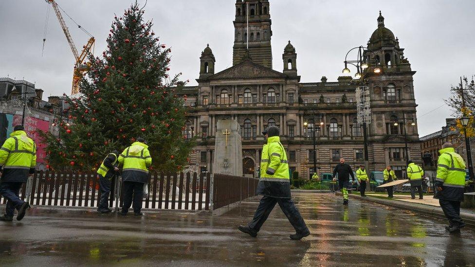 christmas tree in glasgow