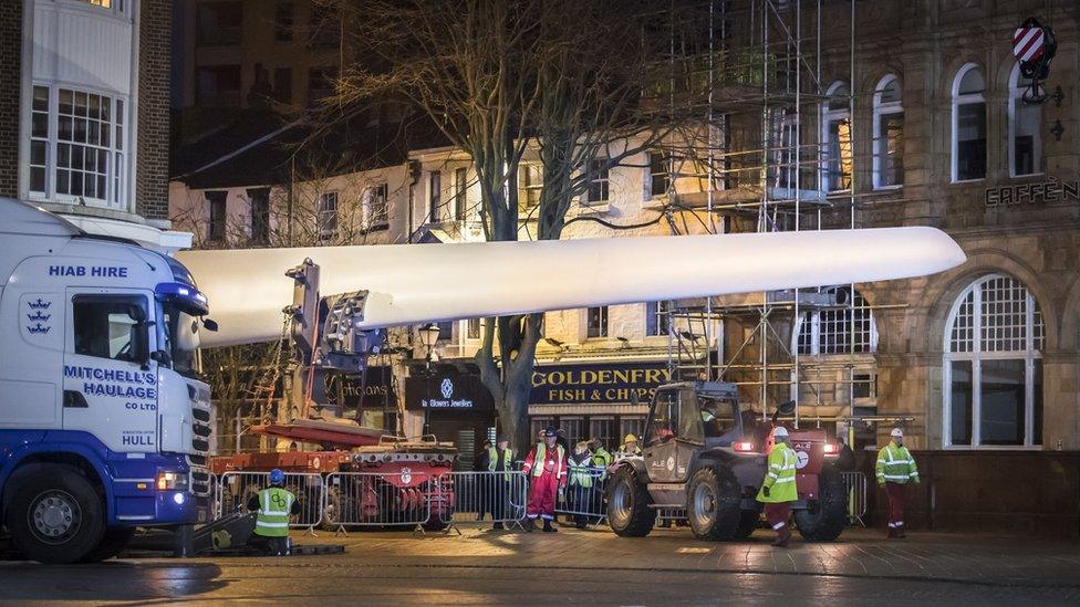 Art work "Blade" is installed at Queen Victoria Square in Hull