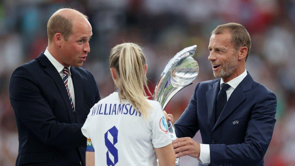 Prince William presenting Leah Williamson the Euros trophy