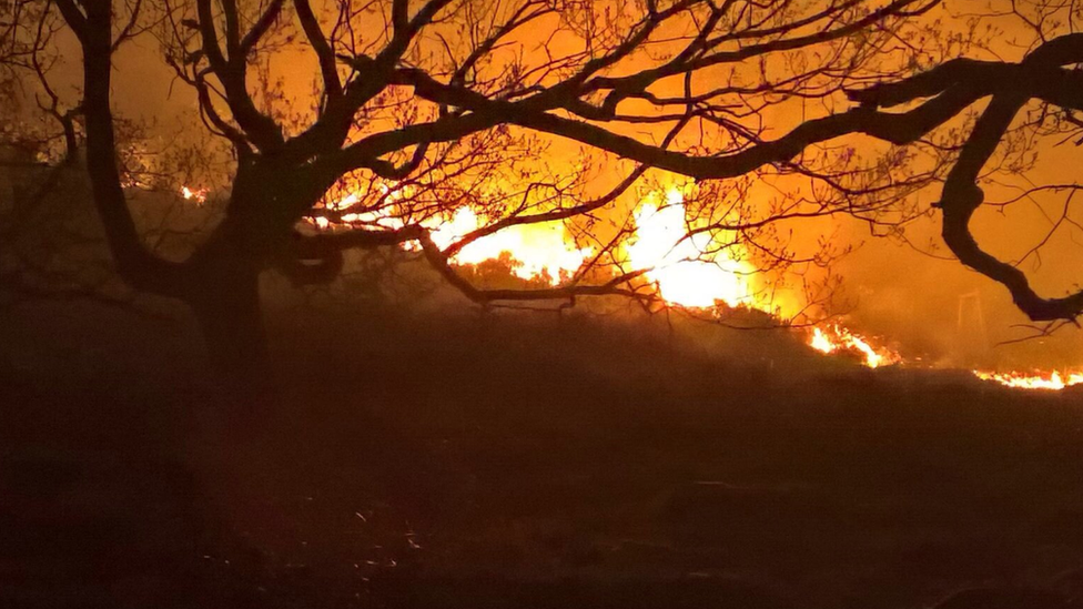 Moorland fire in Stalybridge captured by Sean Quarmby