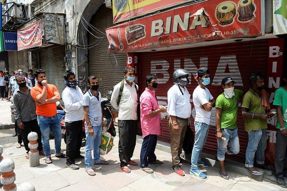 delhi liquor shop