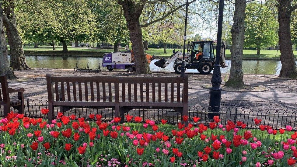 Work underway to renovate the pathways on Bedford's Embankment