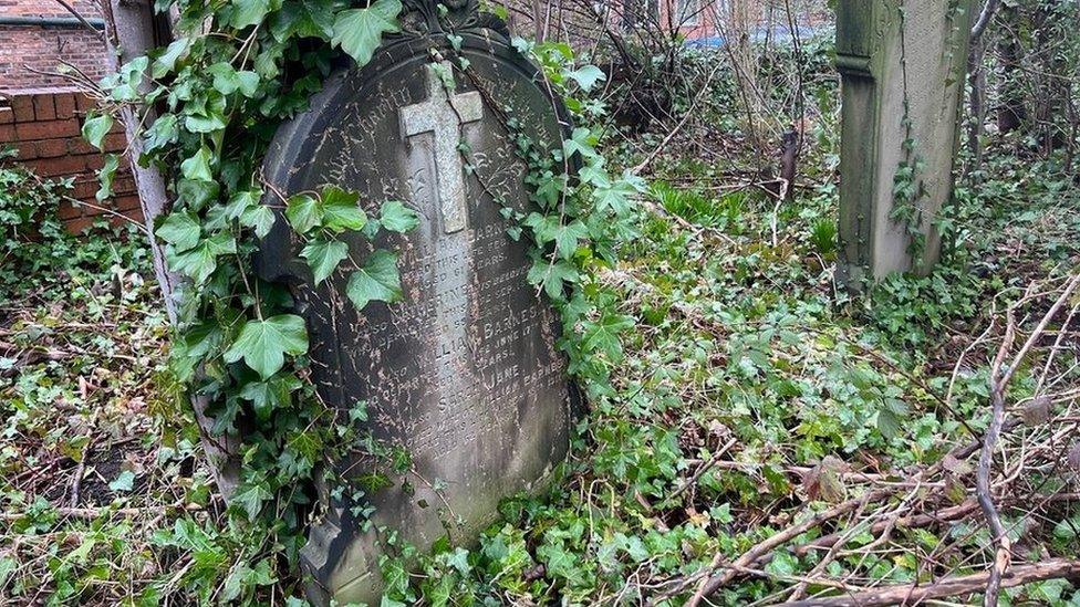 Barton Upon Irwell Roman Catholic Graveyard