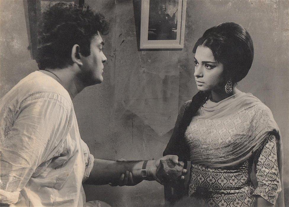 Rehana Sultan with Sanjeev Kumar in Dastak