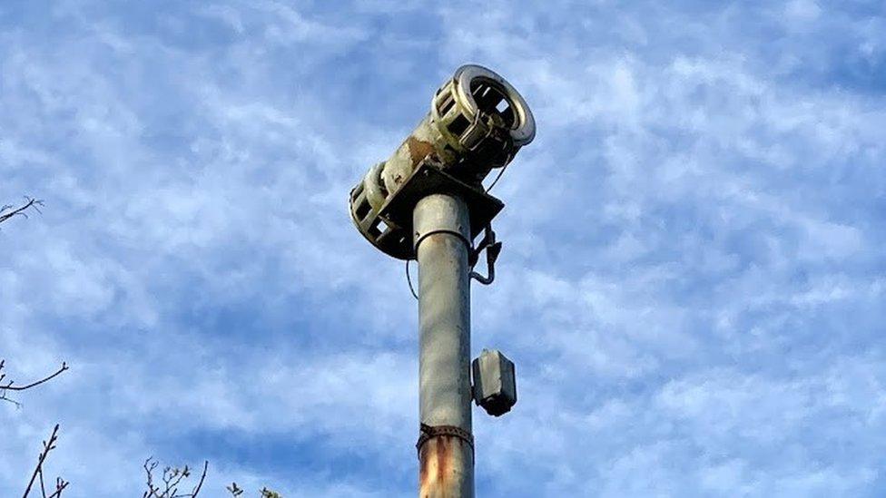 Air raid siren in Hale